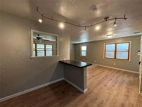 705 E Walnut St, Tecumseh, OK 74873 photo 5