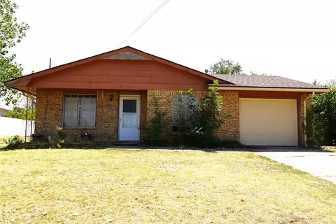 4804 NW Hoover Ave, Lawton, OK 73505