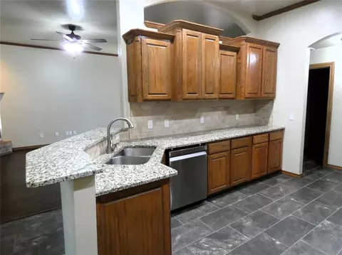 2201 Wheaton Dr, Norman, OK 73071 photo 11