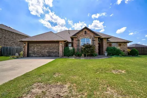 2133 Bradford Ave, Newcastle, OK 73065