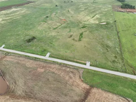 102 Gin Rd, Minco, OK 73059 photo 4
