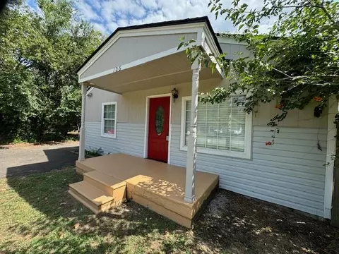 106 W Mosier St, Norman, OK 73069