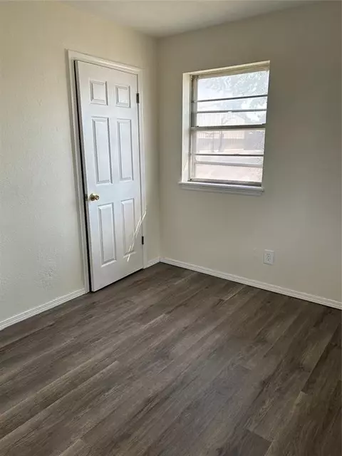 523 E Roh St, Thomas, OK 73669 photo 14