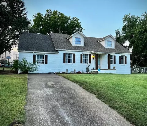 519 W Park St, Tecumseh, OK 74873