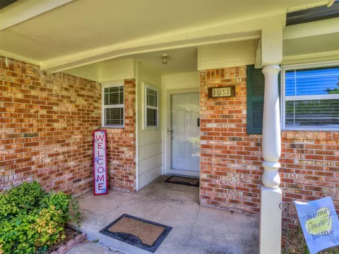 1015 Carlisle Cir, Norman, OK 73069