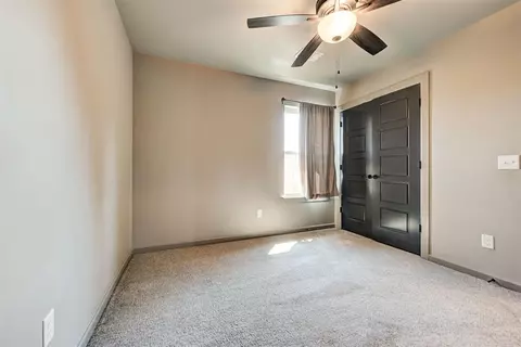 1316 NE 33rd Ter, Moore, OK 73160 photo 33
