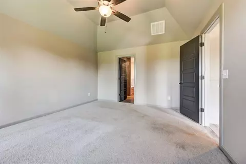 1316 NE 33rd Ter, Moore, OK 73160 photo 21
