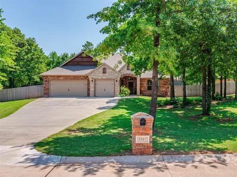 3367 Bobcat Trl, Guthrie, OK 73044