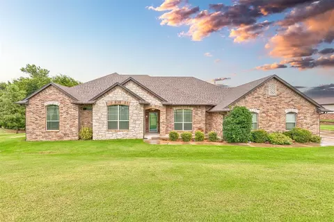 1008 Whispering Ridge Dr, Tuttle, OK 73089