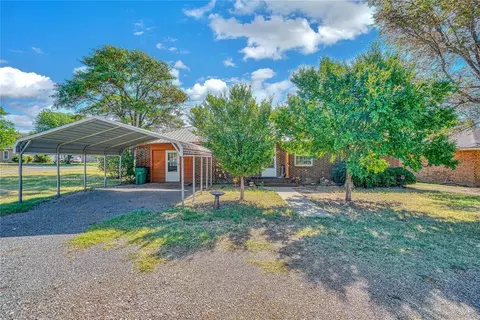 306 N Ada St, Granite, OK 73547