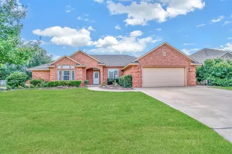 1004 Sheryl Ln, Altus, OK 73521 photo 2