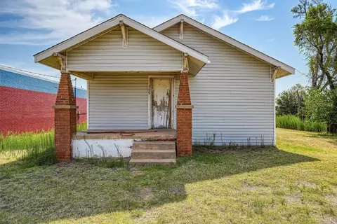 309 Highway 44, Foss, OK 73647