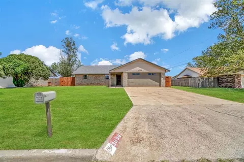 3036 Gettysburg Dr, Altus, OK 73521