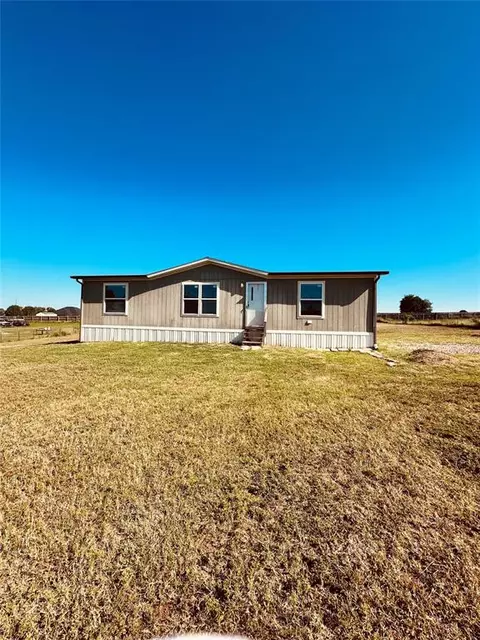 1315 Meadowview Ln, Blanchard, OK 73010