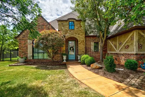 10845 W San Lorenzo Dr, Oklahoma City, OK 73173