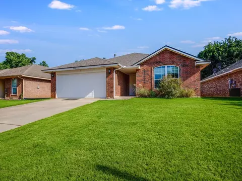238 Cambridge Dr, Midwest City, OK 73110