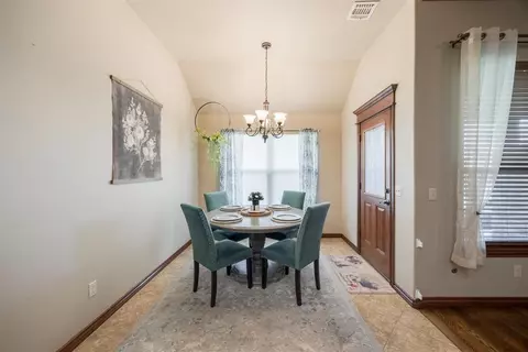3900 Normandy Rd, Edmond, OK 73013 photo 6