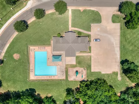 3900 Normandy Rd, Edmond, OK 73013 photo 24