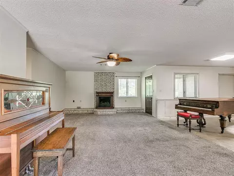 703 E Park St, Tecumseh, OK 74873 photo 5
