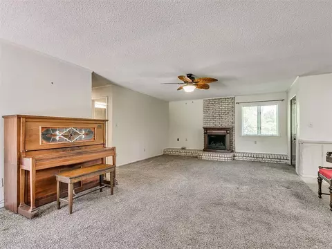 703 E Park St, Tecumseh, OK 74873 photo 3