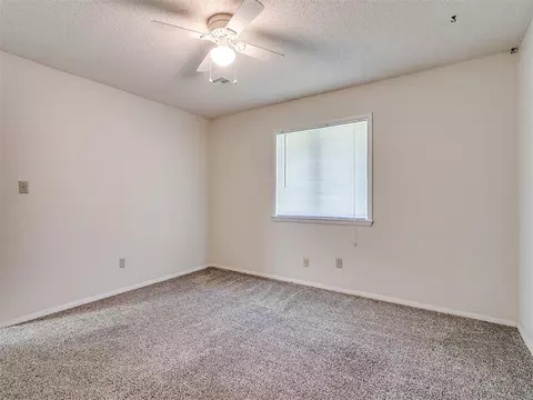 703 E Park St, Tecumseh, OK 74873 photo 11