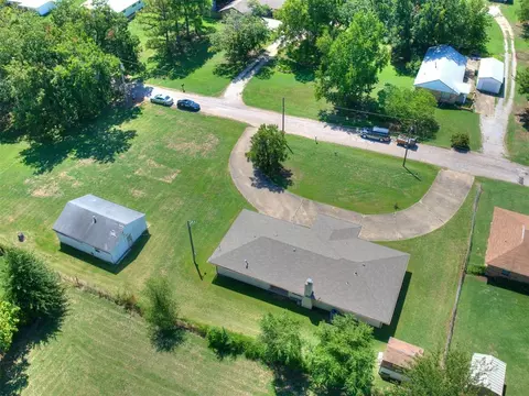 703 E Park St, Tecumseh, OK 74873 photo 29