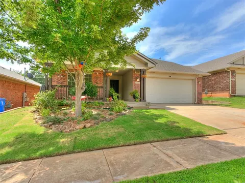 3004 Queenston Ave, Norman, OK 73071