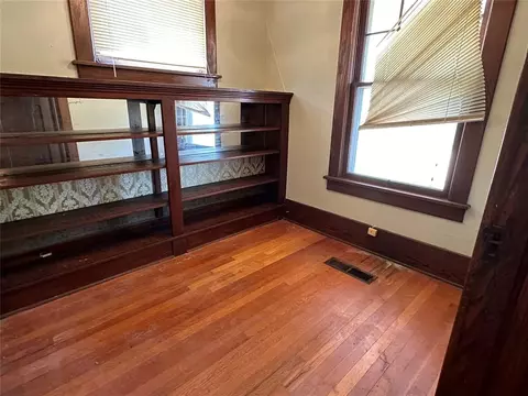 1111 E Noble Ave, Guthrie, OK 73044 photo 11