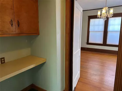1111 E Noble Ave, Guthrie, OK 73044 photo 12
