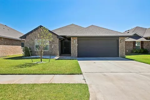 9212 Yassir Blvd, Yukon, OK 73099