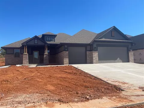 2424 Creekview Trl, Moore, OK 73160