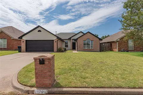 8705 Muzny Ln, Oklahoma City, OK 73135