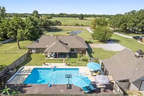 38303 45th St, Shawnee, OK 74804