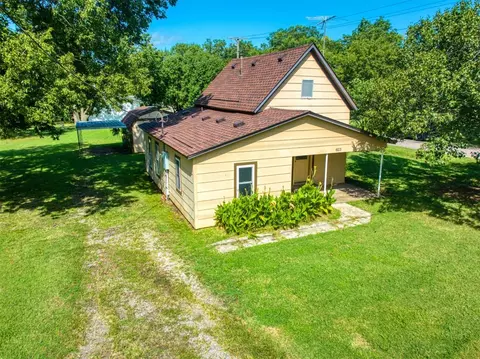 823 Pastusek Ave, Prague, OK 74864