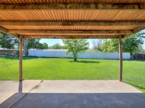 129 Folsom Dr, Mcloud, OK 74851 photo 42