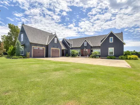 900 Elm St, El Reno, OK 73036