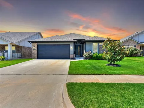 109 Evermore Ln, Yukon, OK 73099