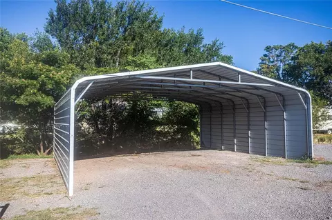 123 E 3rd St, Hydro, OK 73048 photo 3