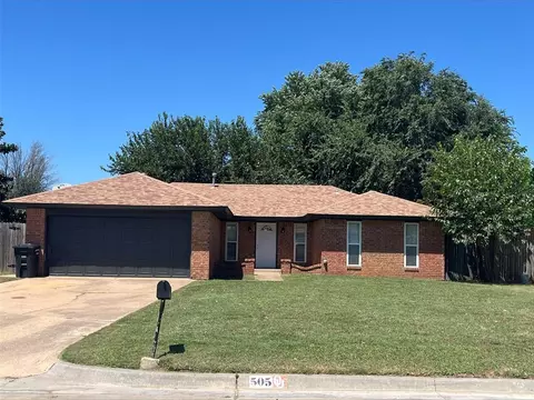505 Cross Timbers Dr, Moore, OK 73160