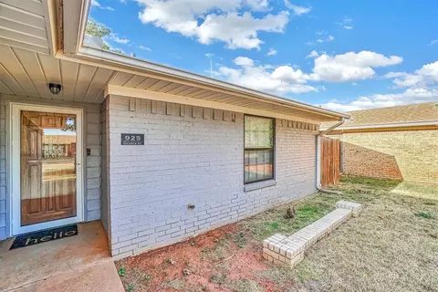 925 George St, Altus, OK 73521 photo 4