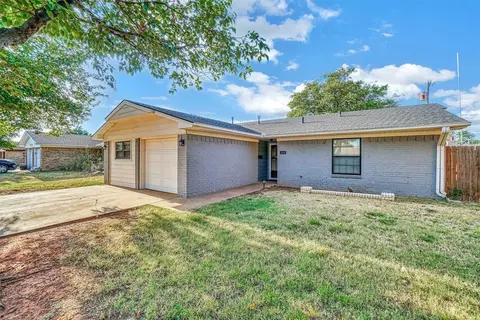 925 George St, Altus, OK 73521 photo 3