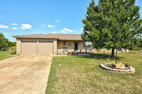 2420 Karl St, Guthrie, OK 73044
