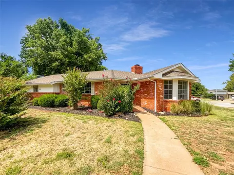1300 Brookhaven Blvd, Norman, OK 73072