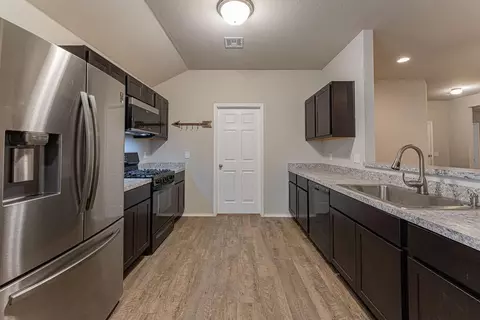 5306 Kye Dr, Tuttle, OK 73089 photo 6