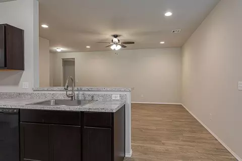 5306 Kye Dr, Tuttle, OK 73089 photo 9