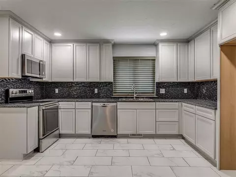 3405 Woodsboro Dr, Norman, OK 73072 photo 8