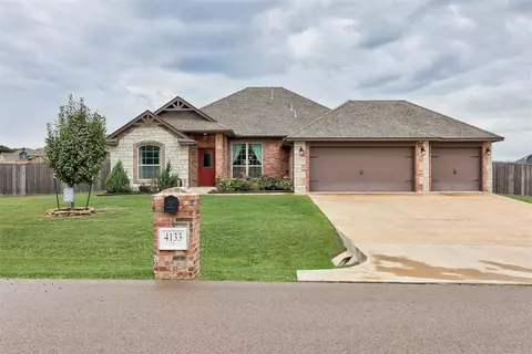 4133 Hawksbill Rd, Norman, OK 73072