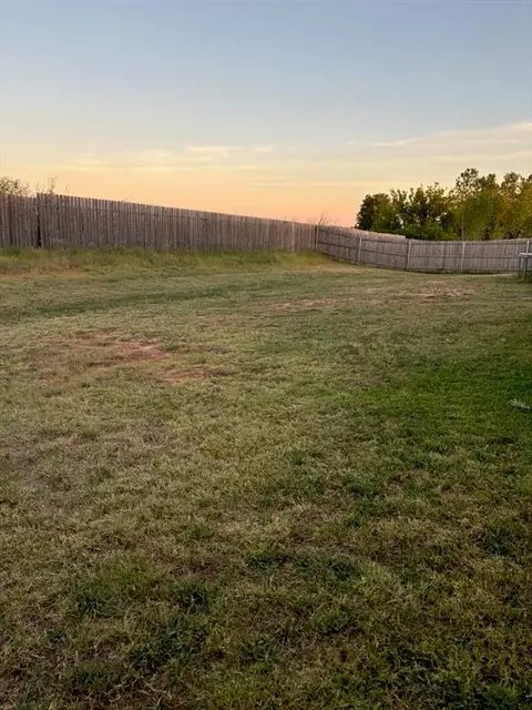 22 Blue Meadow Dr, Elgin, OK 73538 photo 6