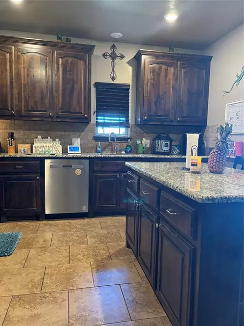 22 Blue Meadow Dr, Elgin, OK 73538 photo 8