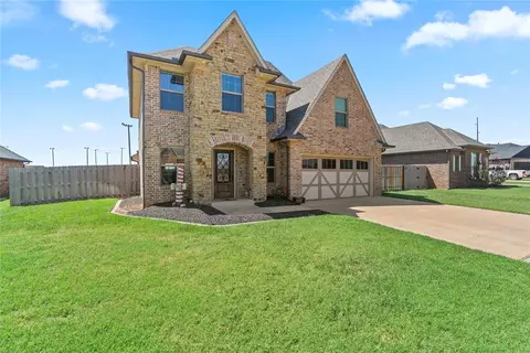 1207 Hanna Ln, Kingfisher, OK 73750
